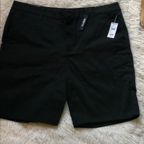Classic chino shorts from tillys - Picture 1 of 3